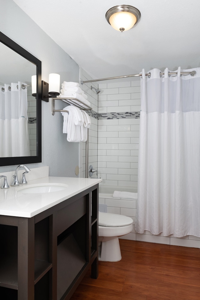 Club Wyndham Riverside Suites - photo 13