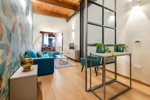 Suite Deluxe in Palazzo Storico Centro Sassari Appartamento Bastia — 4-Star Luxury Hotel in Sassari, Italy