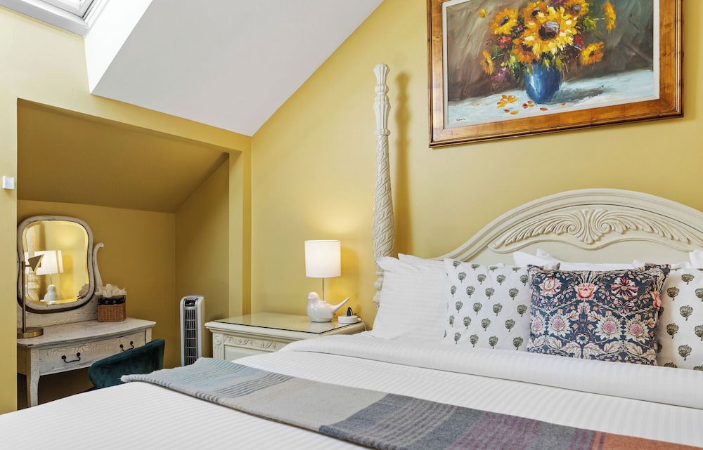 Hartstone Inn - photo 57
