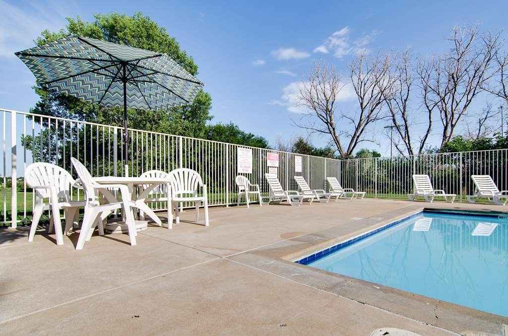 Motel 6 Salina KS - photo 8
