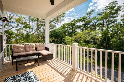 Paradise Pointe by Oak Island Accommodations - photo 5