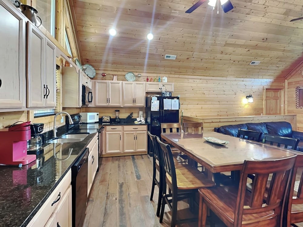 Emily's Hideaway - photo 39