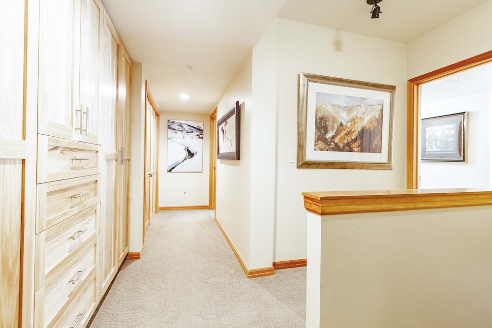 The Caledonian by All Seasons Resort Lodging - photo 60