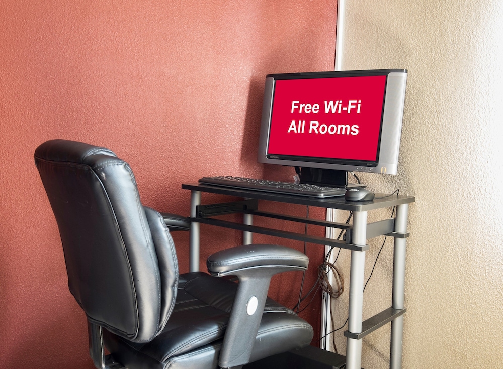 Red Roof Inn Binghamton North - photo 27