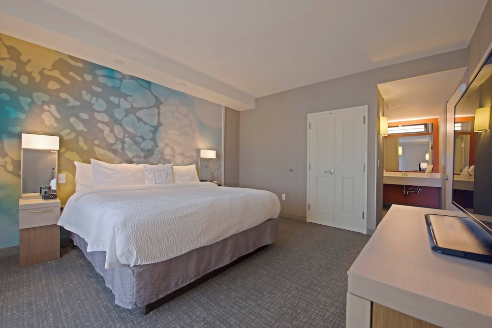 Courtyard Westbury Long Island - photo 13