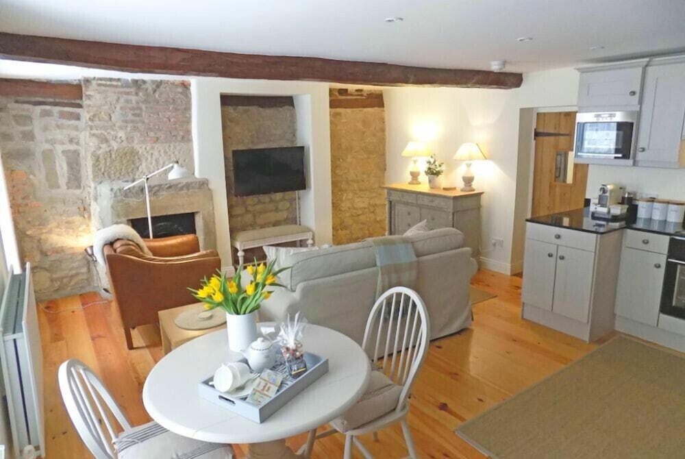 Dorothy Forster Court — 4-Star Luxury Hotel in Alnwick, United Kingdom