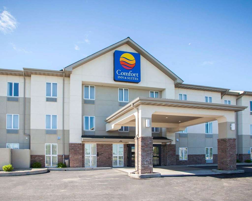 Comfort Inn & Suites Harrisonville — hotel in Harrisonville