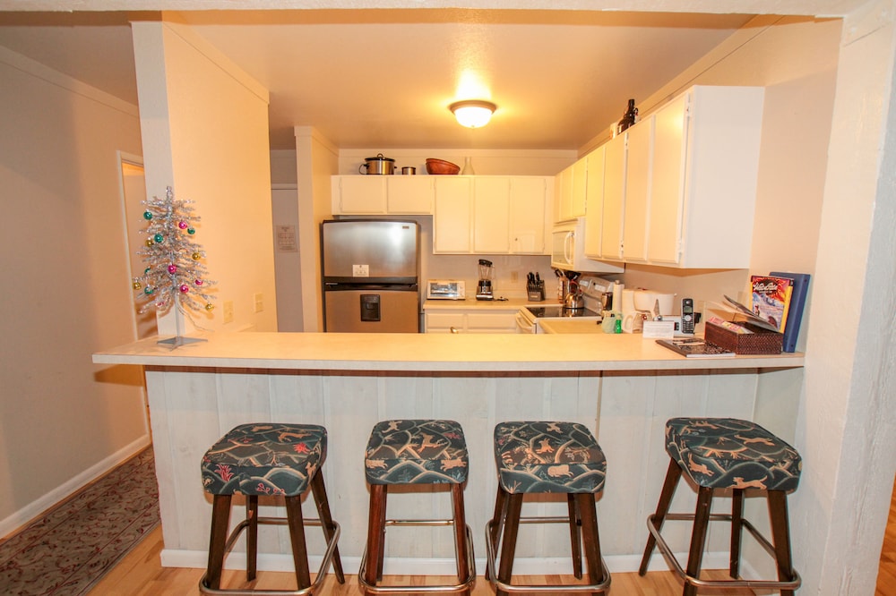 Mammoth Ski & Racquet Club - photo 29
