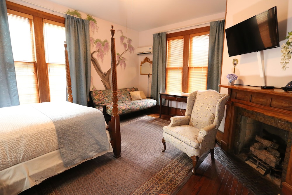 Sweetwater Branch Inn - photo 47