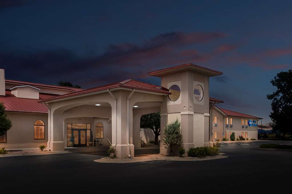 Best Western Moriarty Heritage Inn - photo 9