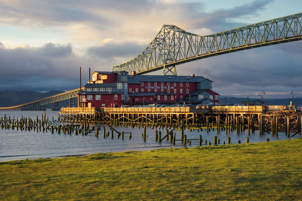 Cannery Pier Hotel & Spa - photo 126