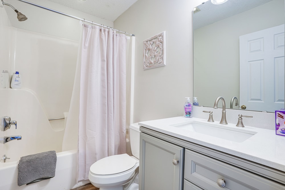 Modern Townhome at Wintergreen Resort - photo 14