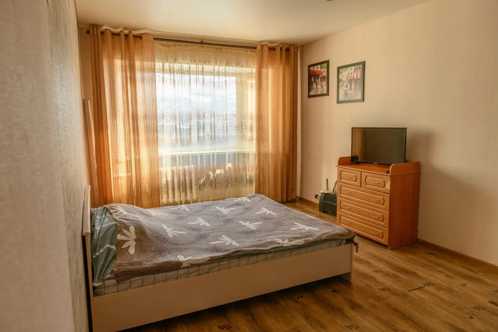 Flat Na Narovchatova 17 Kv 35 21516027 — Magadan