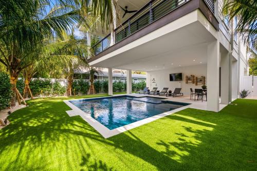 Total Package — Anna Maria — photo 4