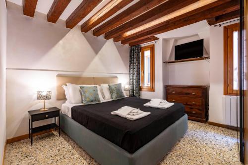 1 minutes SAN MARCO Square Karin House — 4-Star Luxury Hotel in Venice, Italy