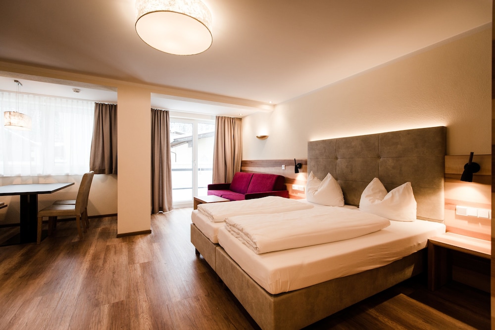 Aparthotel Dorfplatzl — 4-Star Luxury Hotel in Tux, Austria