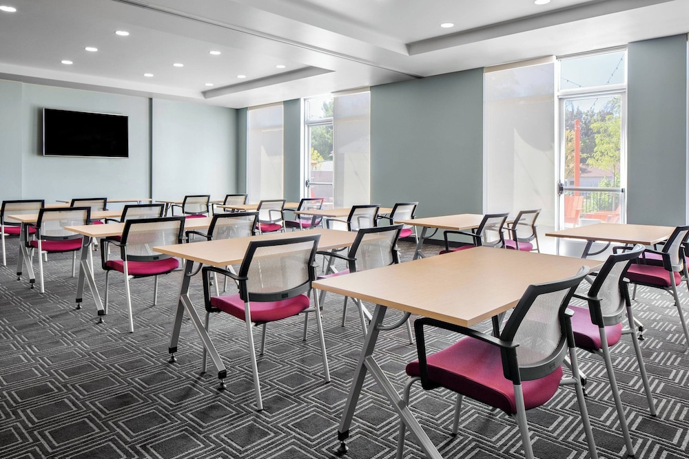 TownePlace Suites by Marriott Loveland Fort Collins - photo 34