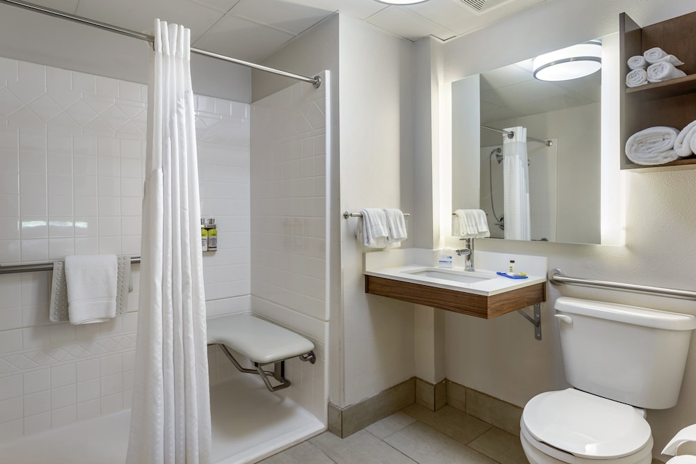 Holiday Inn Express Branson Green Mountain Drive by IHG - photo 23