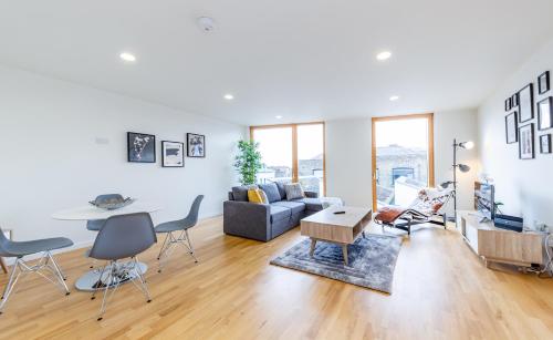 1 Bedroom Stylish Apartment near Regents Park FREE WIFI & AIRCON by City Stay Aparts London — 4-Star Luxury Hotel in London, United Kingdom