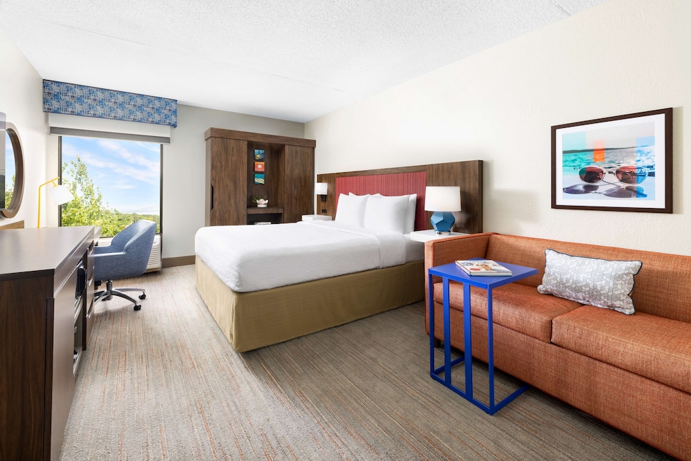 Hampton Inn Long Island Islandia - photo 16