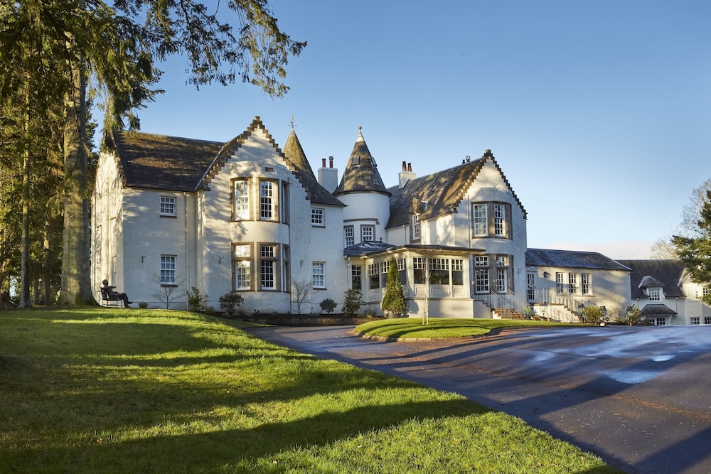 Cairn Lodge — 4-Star Luxury Hotel in Auchterarder, United Kingdom