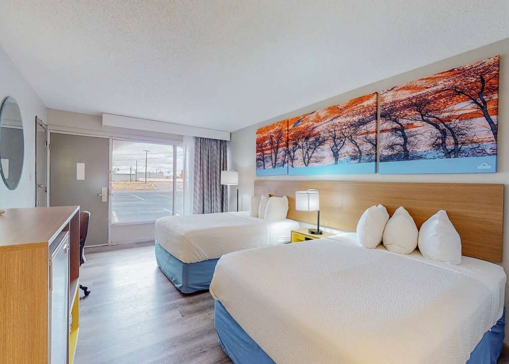 Days Inn by Wyndham Socorro - photo 15