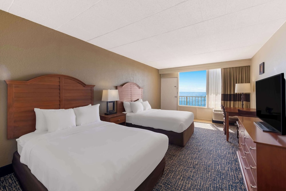 Comfort Inn South Oceanfront - photo 31