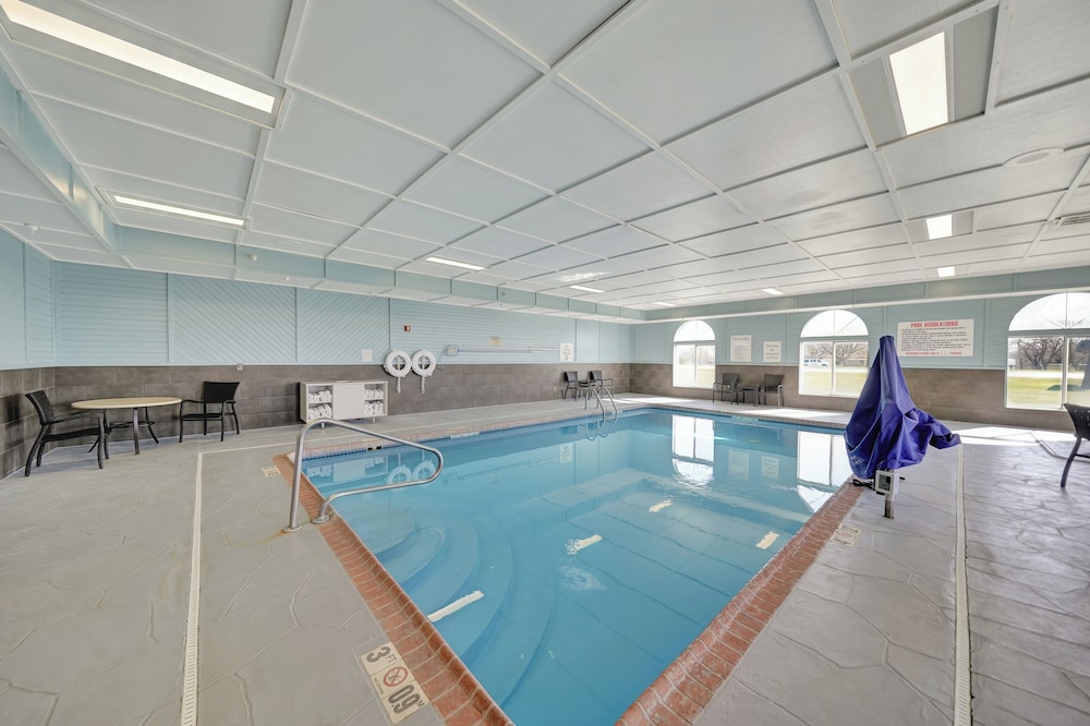 Holiday Inn Express Hotel & Suites Beatrice by IHG - photo 89