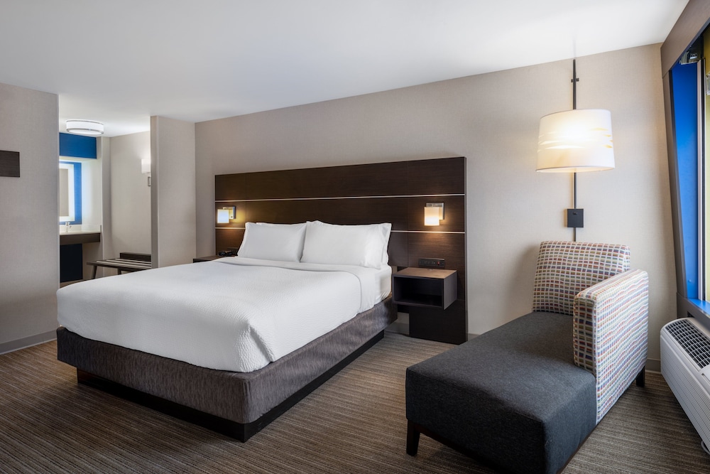 Holiday Inn Express Corydon by IHG - photo 17