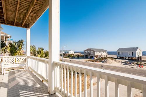 Angel's Rest by Oak Island Accommodations - photo 12