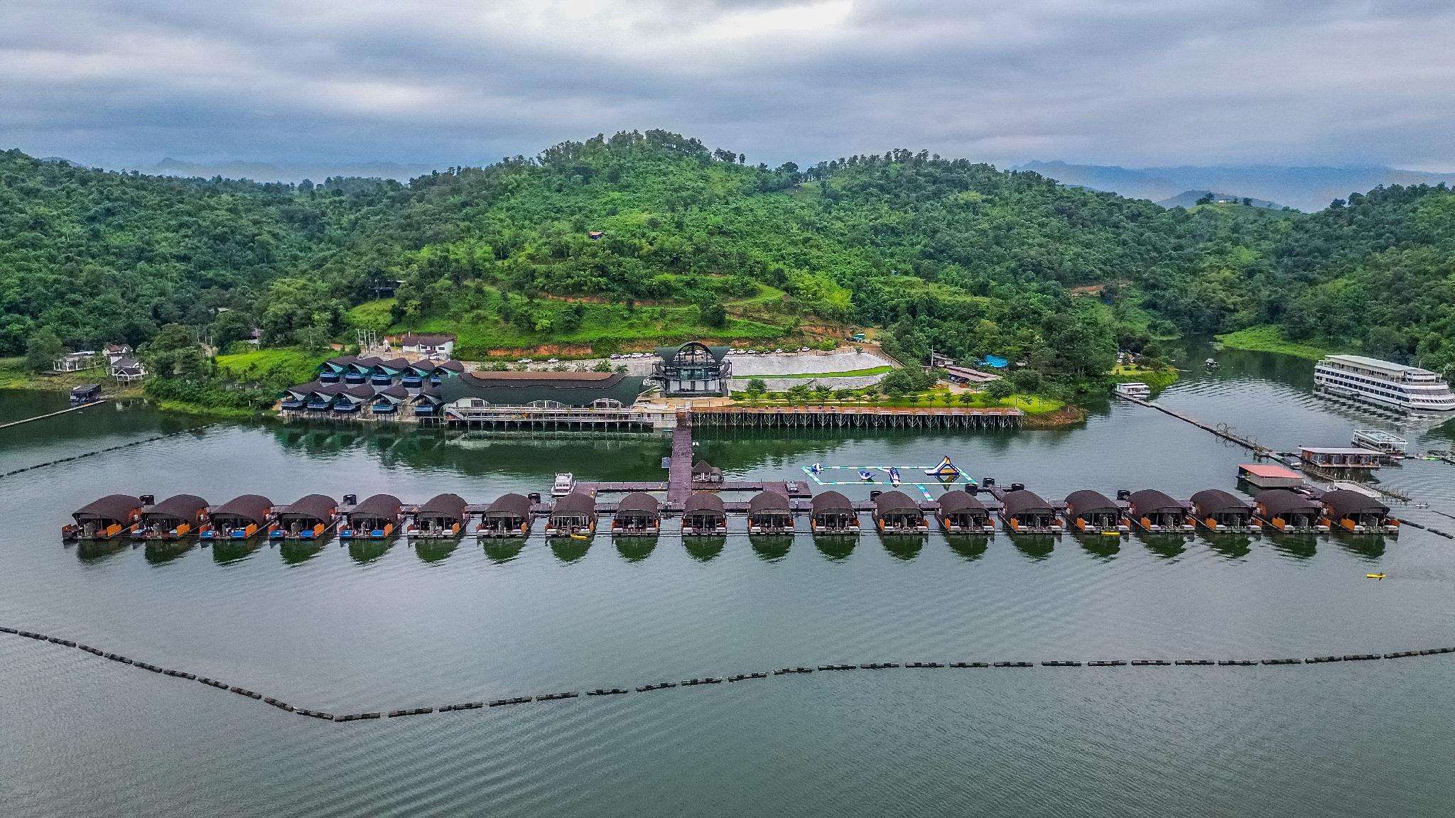 Leaf Lake Kan Resort — hotel in Si Sawat
