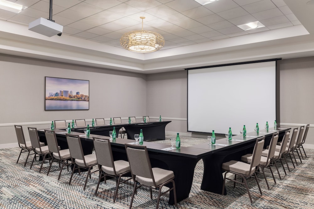 Hilton Garden Inn Arlington Shirlington - photo 59