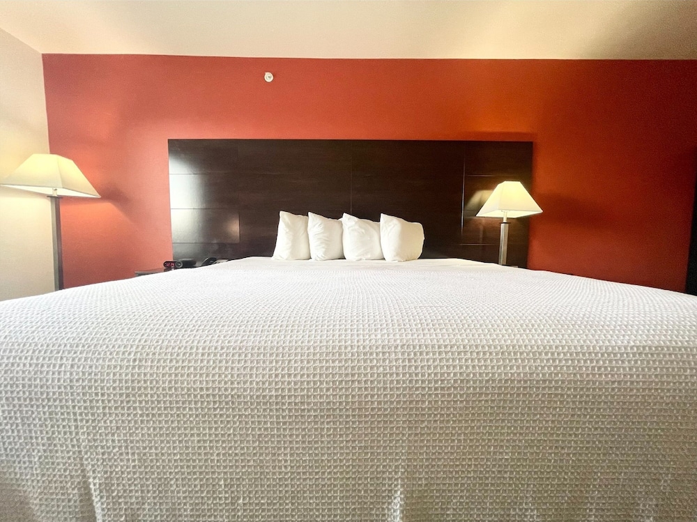 FairBridge Inn & Suites Cuero - photo 10