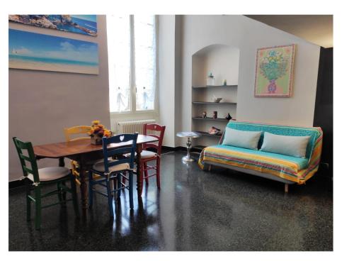 Alessandra's Home — 4-Star Luxury Hotel in Genoa, Italy