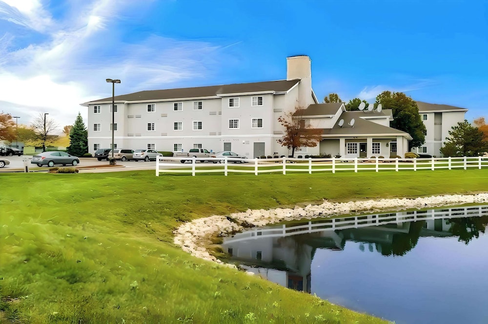 Suburban Studios Fishers Indianapolis — hotel in Fishers