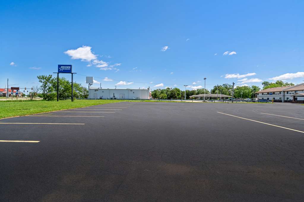 Americas Best Value Inn Decatur IL - photo 33