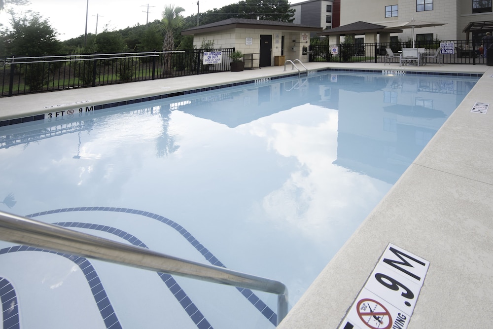 Staybridge Suites Summerville by IHG - photo 38