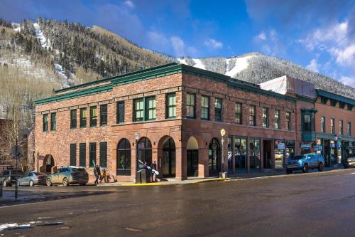 Wintercrown Penthouse by Exceptional Stays — 4-Star Luxury Hotel in Telluride, United States