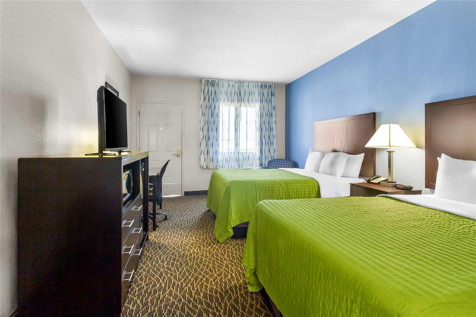 Econo Lodge Bryan TX - photo 14
