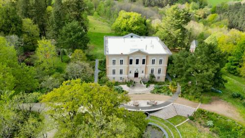 Chateau de Bézyl — 4-Star Luxury Hotel in Sixt-Sur-Aff, France