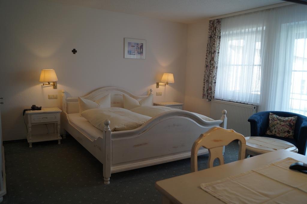 Landhotel Hofgut Schellenberg — Uberlingen — photo 2