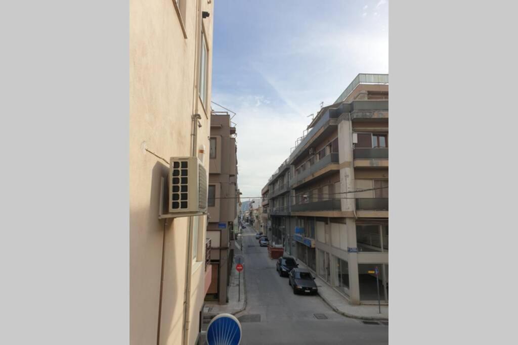 Comfortable apartment in the center of Volos very close to the port — 4-Star Luxury Hotel in Volos, Greece