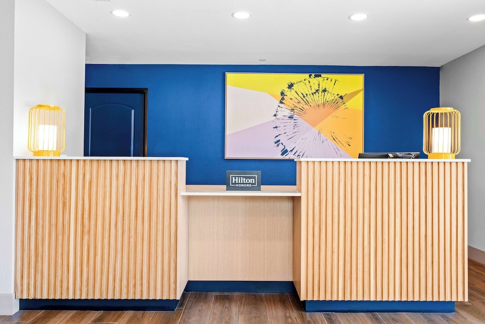 Spark by Hilton Modesto - photo 3