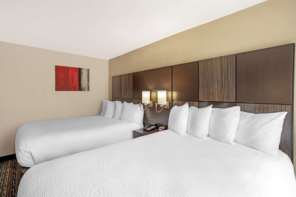 Best Western Plus Fairfield Hotel - photo 20