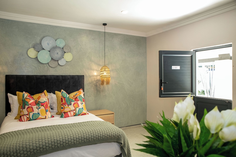 Iso'Bella Vita Guesthouse — 4-Star Luxury Hotel in Phalaborwa, South Africa