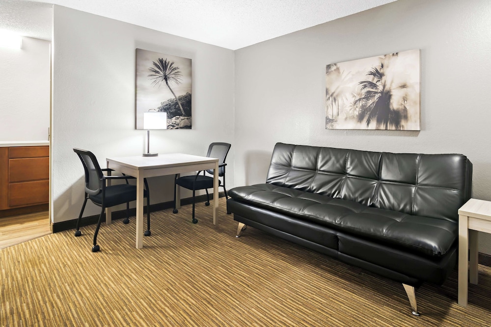 Best Western The Oasis at Joplin - photo 16