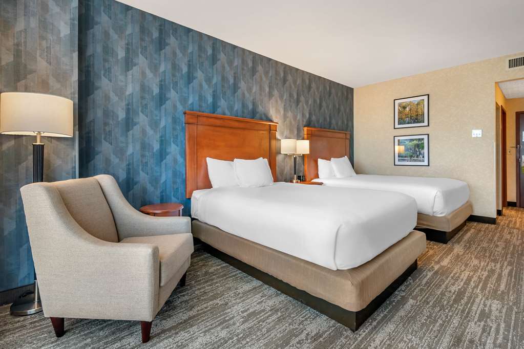 Drury Plaza Hotel Valdosta - photo 32