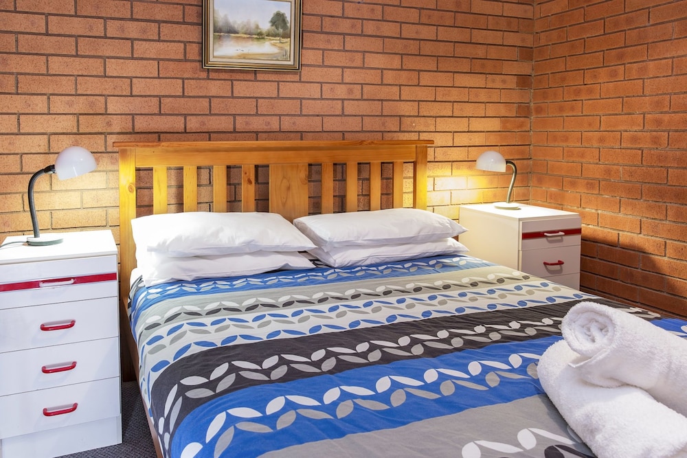 Sunrise 9 - carbon neutral hotel in Jindabyne