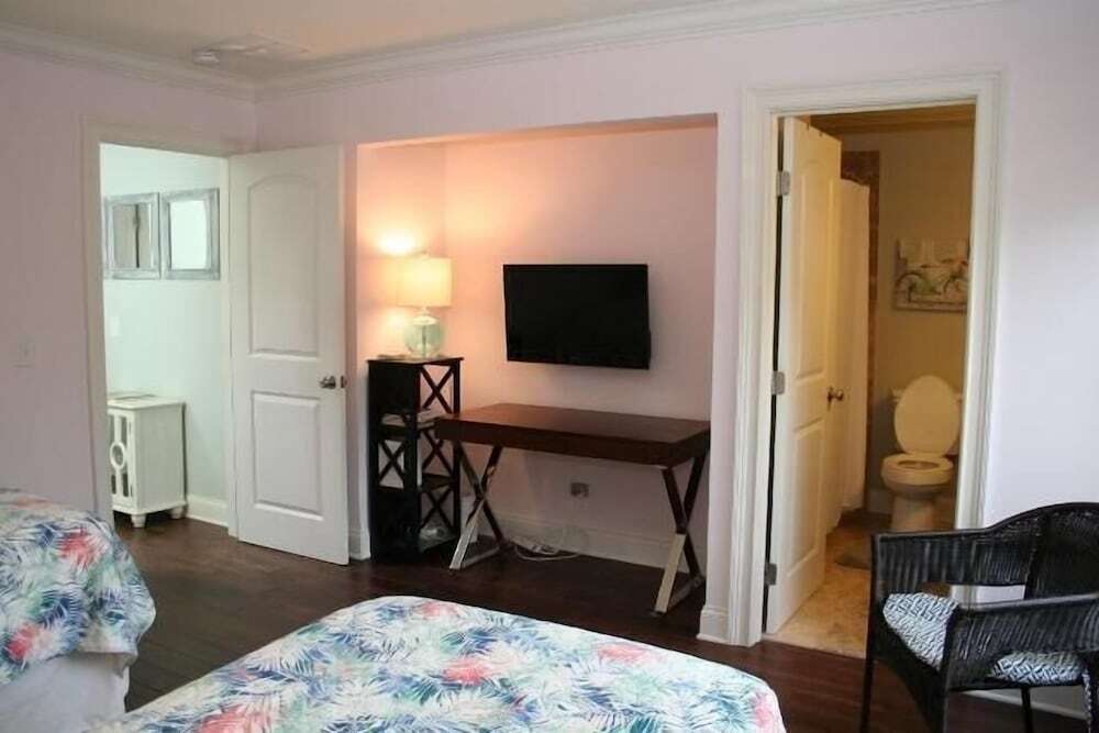 210 Twin Oaks at The Sea Pines Resort - photo 2