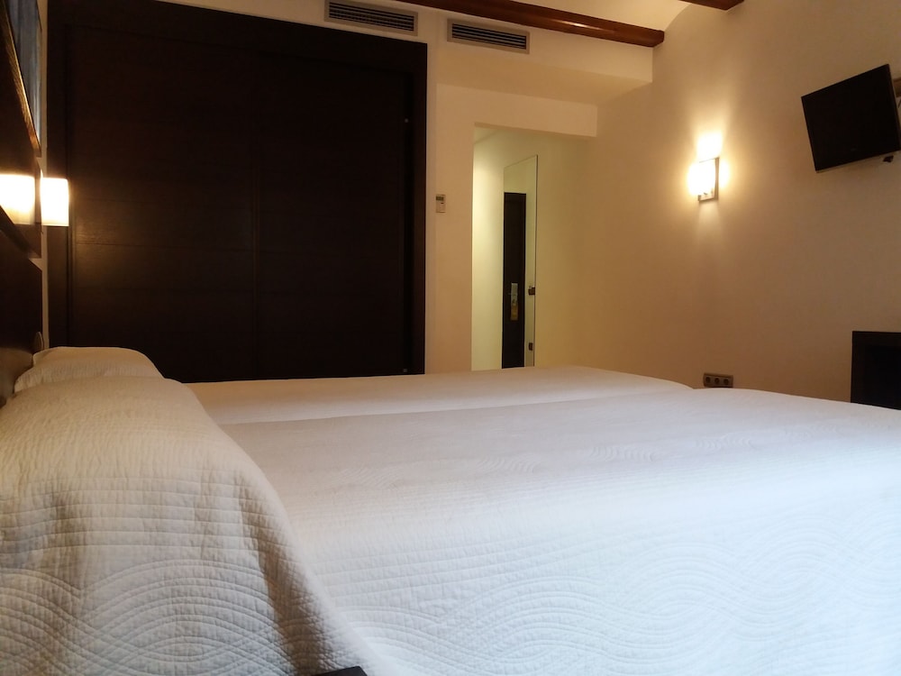 Hotel Rey Sancho — hotel in Navarrete